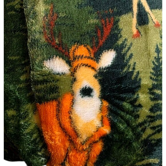 New Deer Hunting Plush Throw Blanket Man Cave Dad Gift Cabin Woodland Forest 5x6 - Picture 4 of 8